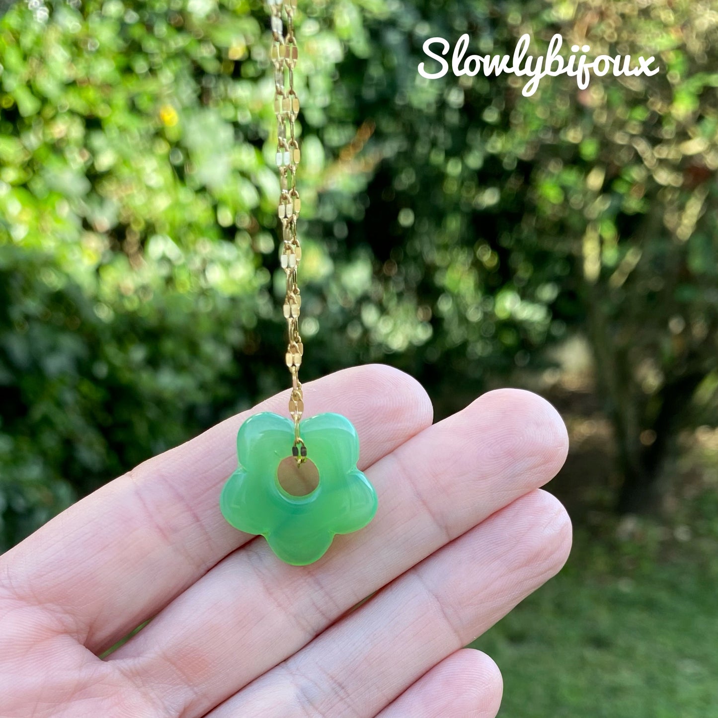 Collier doré acier inoxydable et fleur de verre vintage
