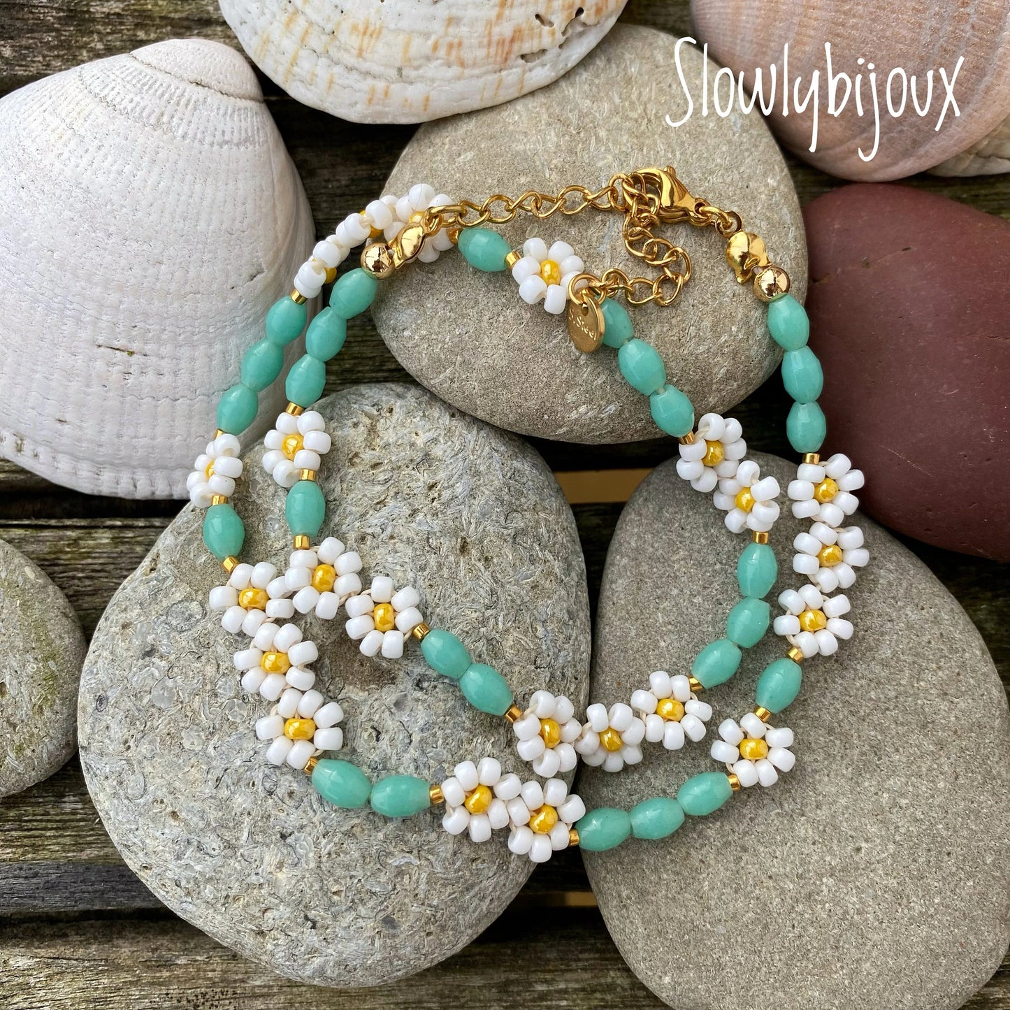 Collier de perles, collier de fleurs, collier de marguerite, collier perle fleur, bracelet de perles fleurs, cadeau pour elle, idée cadeau