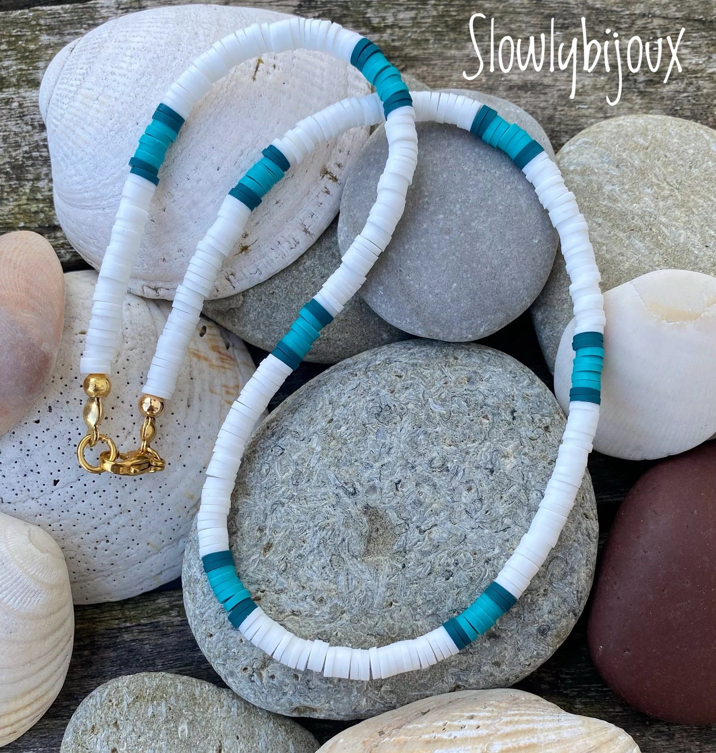 Collier blanc, collier heishi blanc, collier plage
