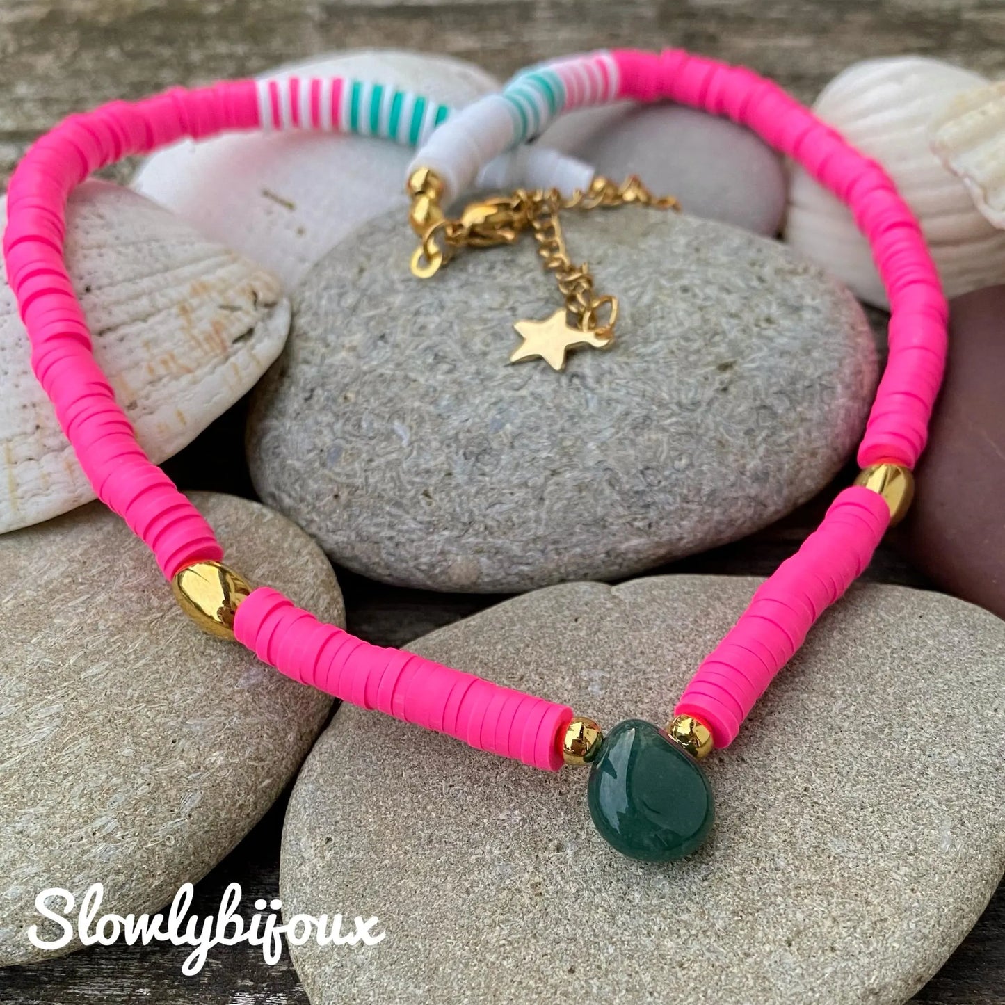 Collier perles Heishi rose fluo et Agate indienne