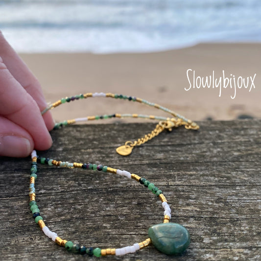 Collier de perles miyuki et dorées 24k et perles de pierre agate