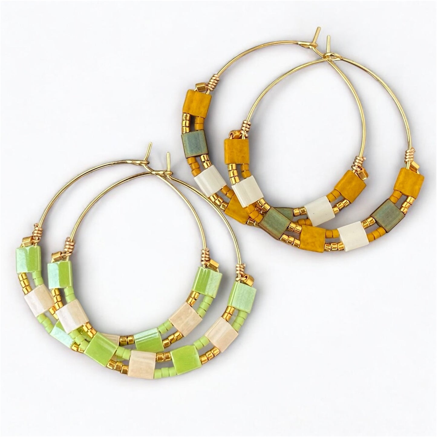 Créoles Tila de couleur verte et beige, 3,5 cm